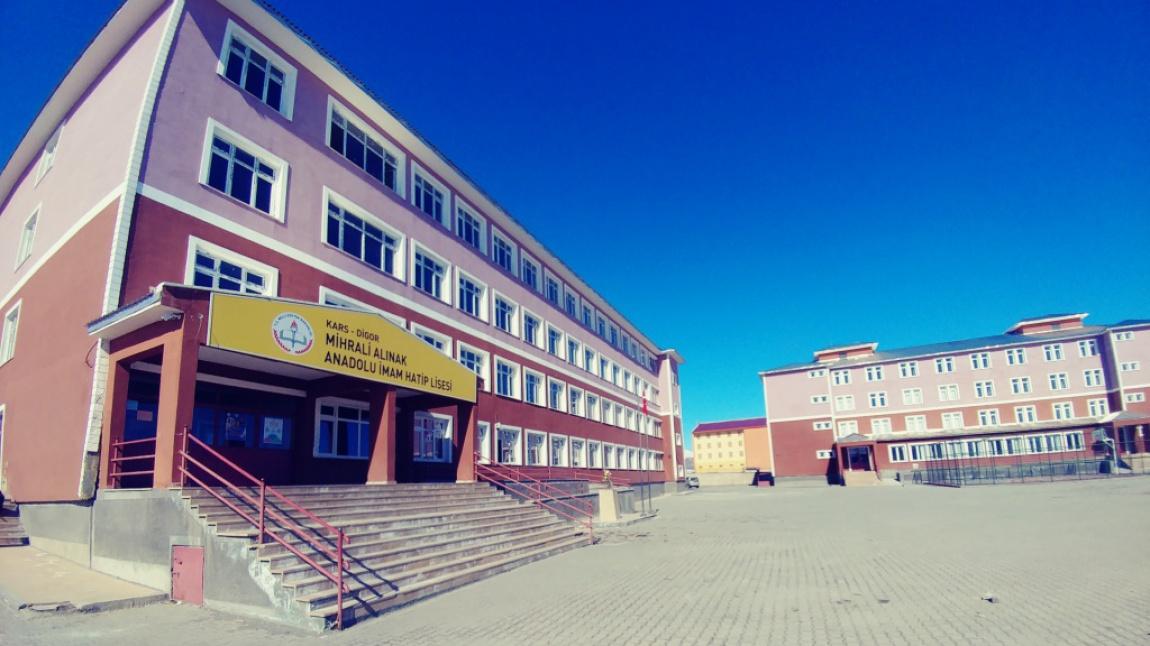 Mihrali Alınak Anadolu İmam Hatip Lisesi Fotoğrafı